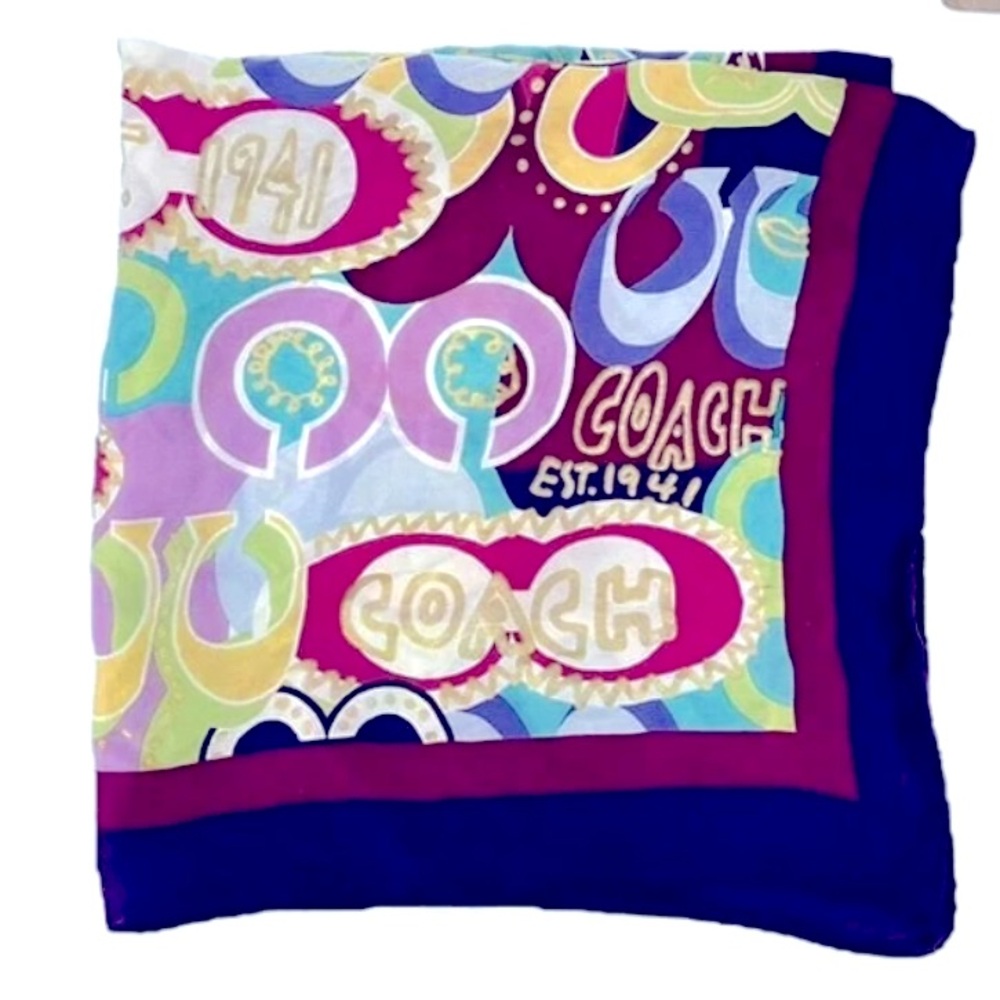 Y2K Coach Signature
Poppy Op Art Silk Scarf - Picture 2 of 3